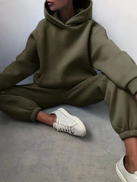 ELVINA | HOODIE AND JOGGERS SET FOR WOMEN