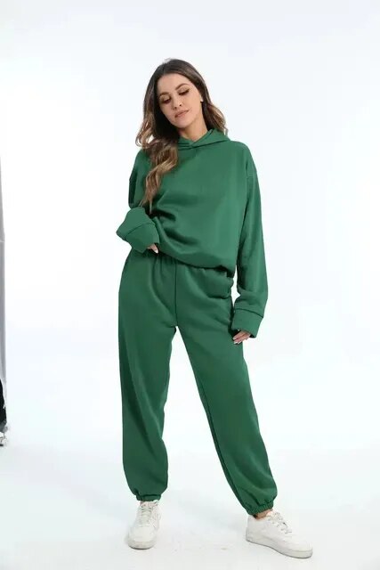 ELVINA | HOODIE AND JOGGERS SET FOR WOMEN